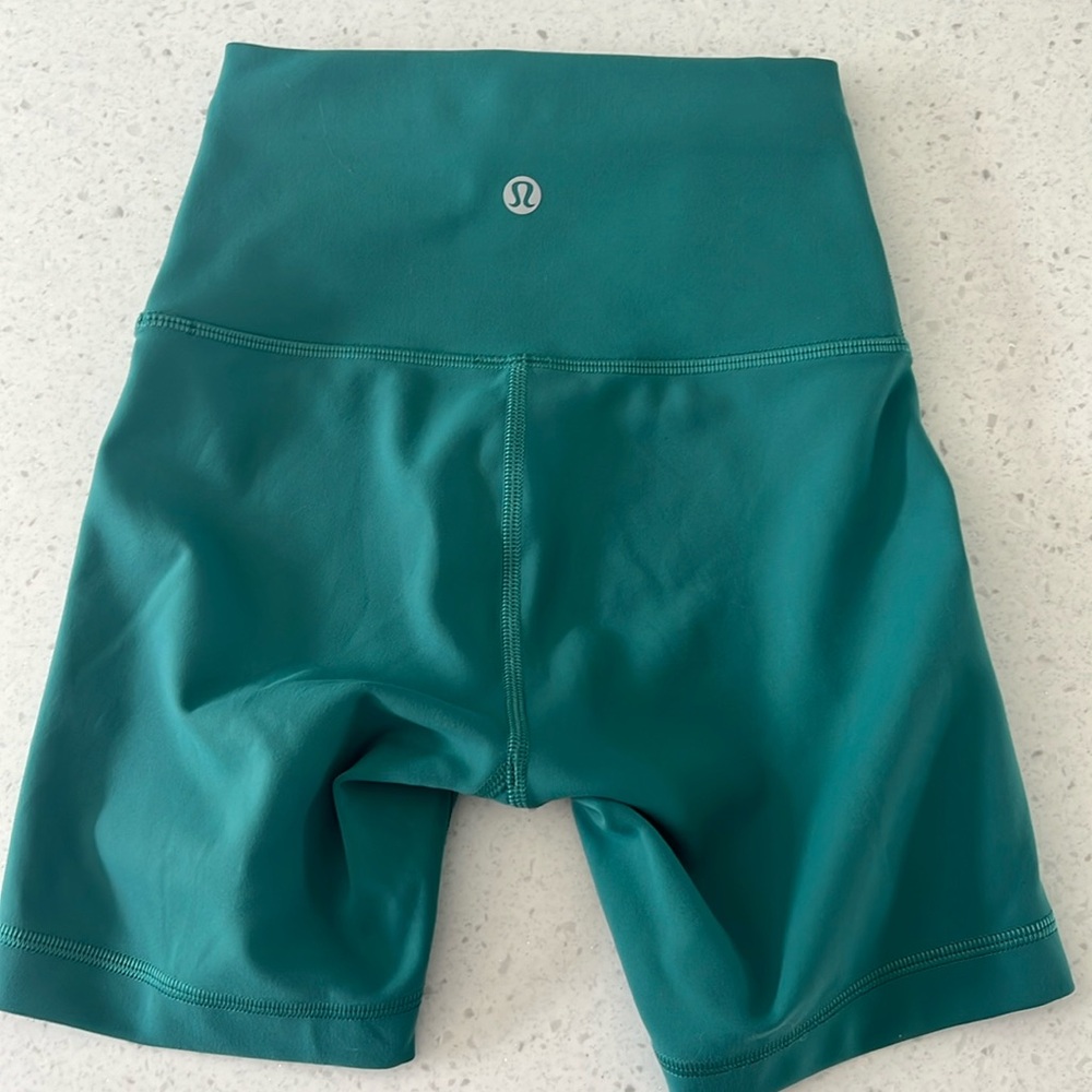 Lululemon Align High-Rise Shorts 4” Worn once!
